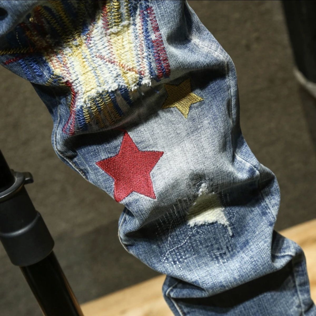 Jean brodé déchiré pour hommes - Men'S Fashion Jeans 2025 avis et prix
